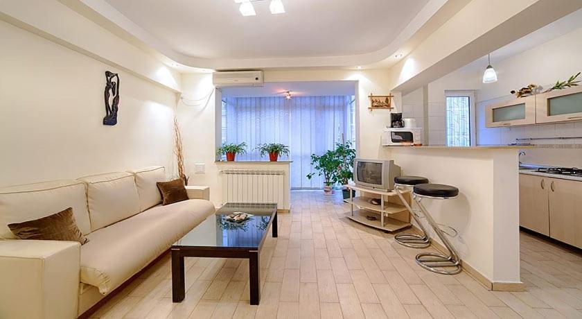 Centru Amazing Apartments Piata Universitate Bucharest Exterior photo